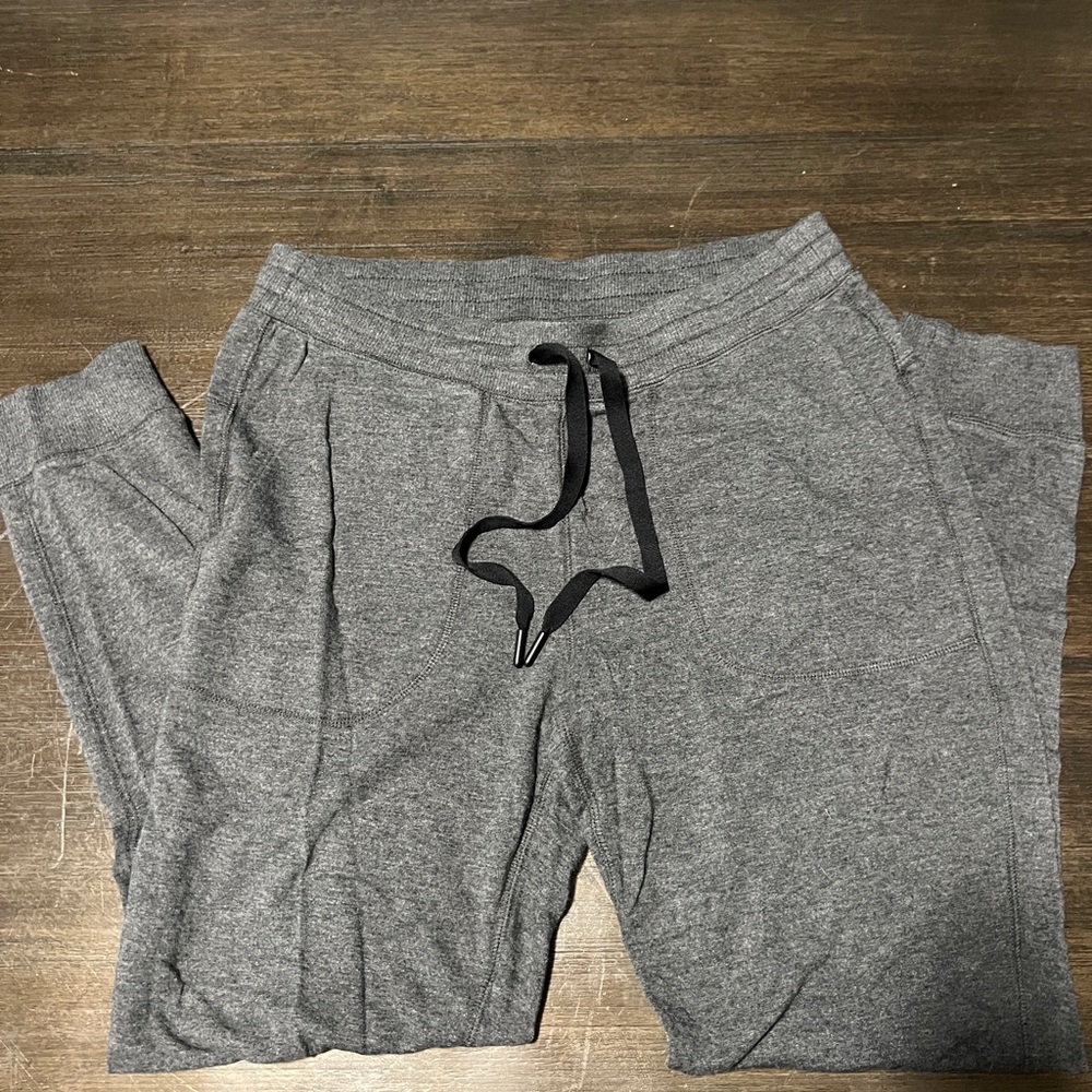 Amazon Essentials Joggers - Picture 4 of 5